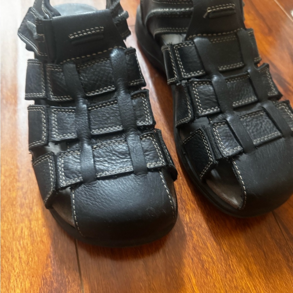Clark’s Fisherman Sandals Men Leather Healthy Walking View 2